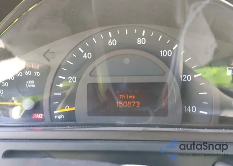 2004 Mercedes-Benz G 500 4Matic z USA, uszkodzony, nr VIN WDCYR49E44X148562